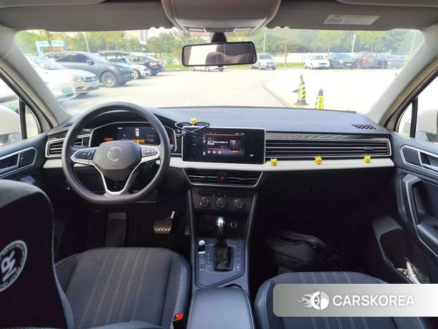 Volkswagen Tiguan L 2022 Белый из Китая