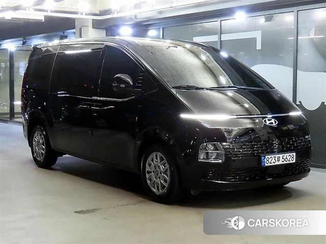 Hyundai Staria 2025 Черный из Кореи