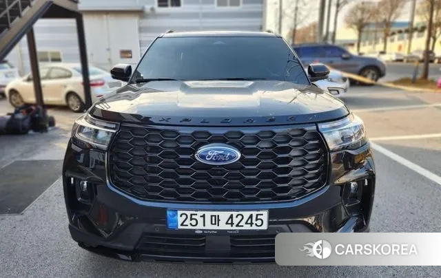 Ford Explorer 6th Generation 2024 Черный из Кореи