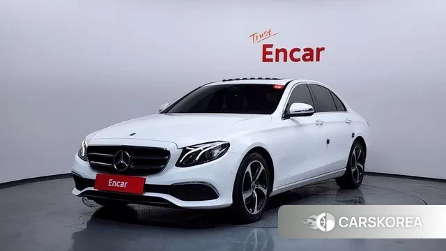 Mercedes-Benz E-Class W213 2020 Белый из Кореи