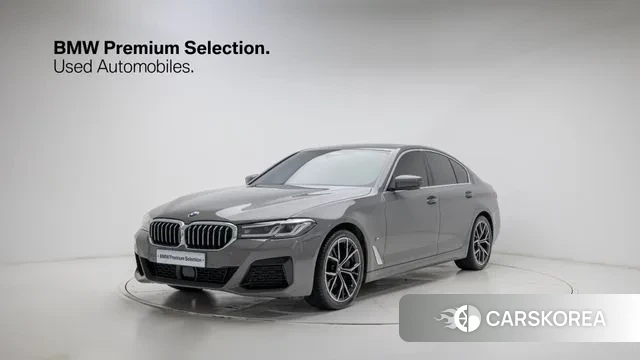 BMW 5 Series (G30) 2022 Серый из Кореи