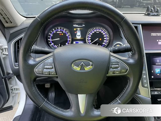 Infiniti Q50L 2018 Белый из Китая