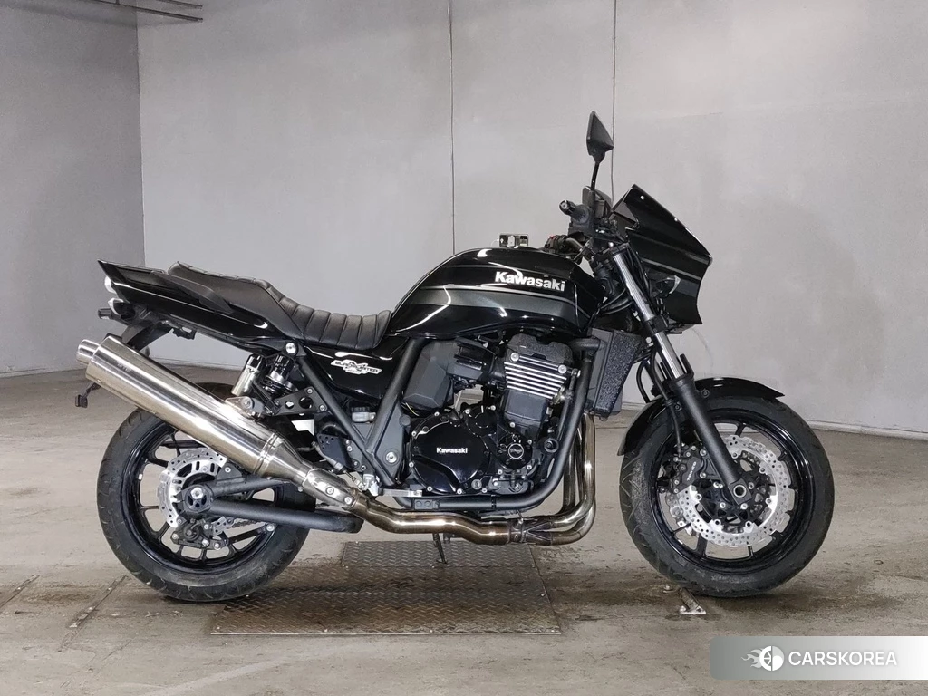 Проданный Kawasaki ZRX 1200 2014 из Японии