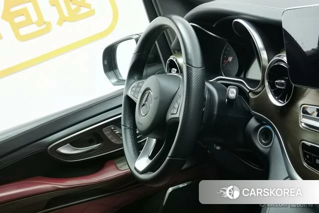 Mercedes-Benz V-class 2023 Черный из Китая