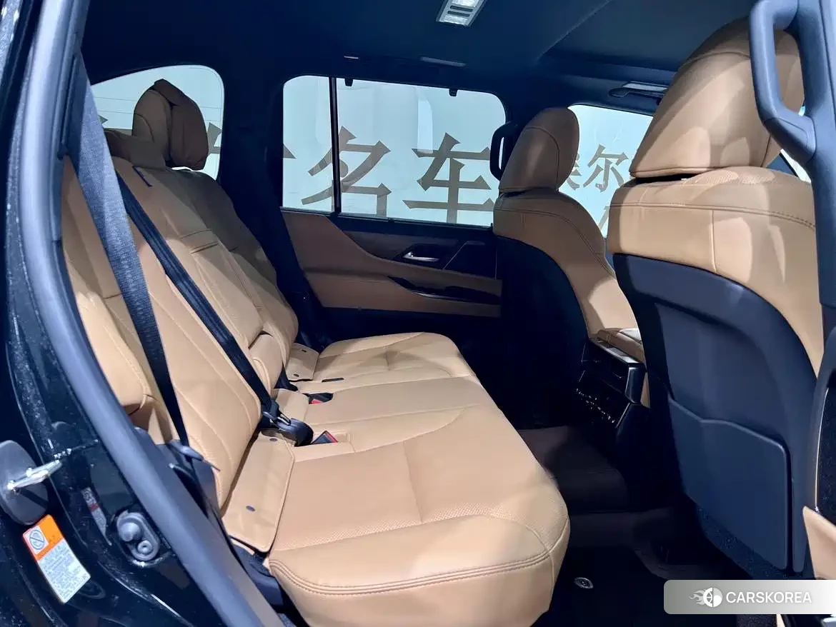 Lexus LX 2025 Черный из Китая