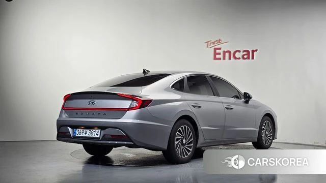 Hyundai Sonata Hybrid (DN8) 2023 Серебряный из Кореи