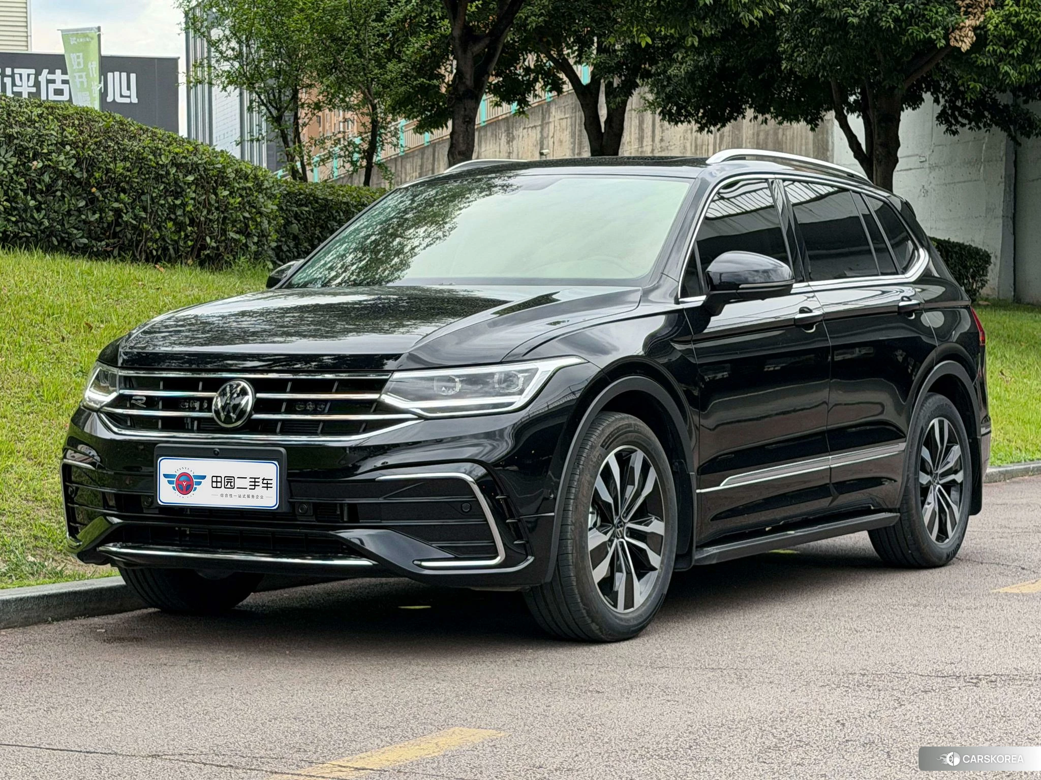 Volkswagen Tiguan L 2025 Черный из Китая