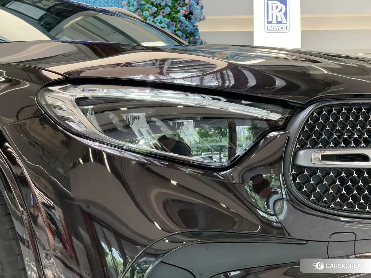 Mercedes-Benz GLC 2023 Коричневый из Китая