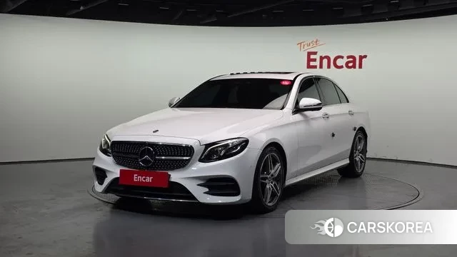 Mercedes-Benz E-Class W213 2019 Белый из Кореи
