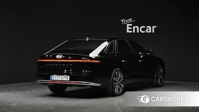 Hyundai Grandeur (GN7) 2023 Черный из Кореи