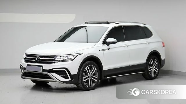 Volkswagen Tiguan Allspace 2023 Белый из Кореи