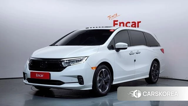 Honda Odyssey 2022 Белый из Кореи