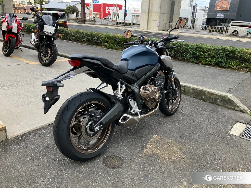 Проданный Honda CB650R 2021 из Японии