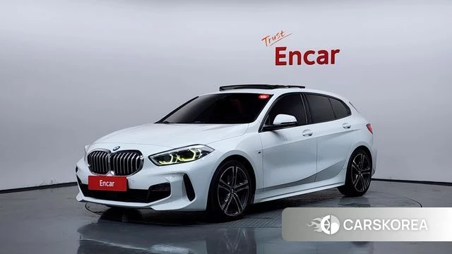 BMW 1 Series (F40) 2021 Белый из Кореи