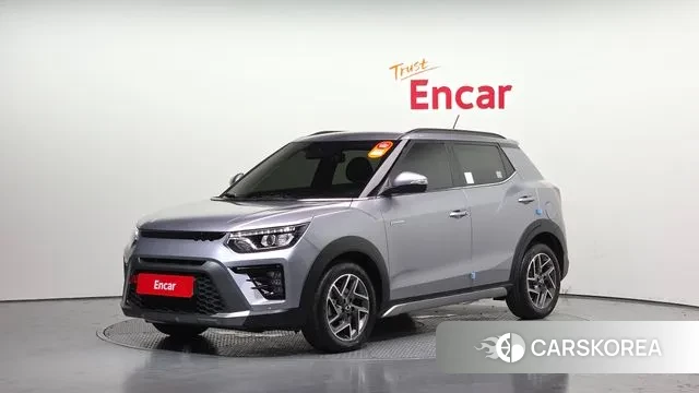 Ssangyong The New Tivoli 2023 Светло-серебряный цвет из Кореи