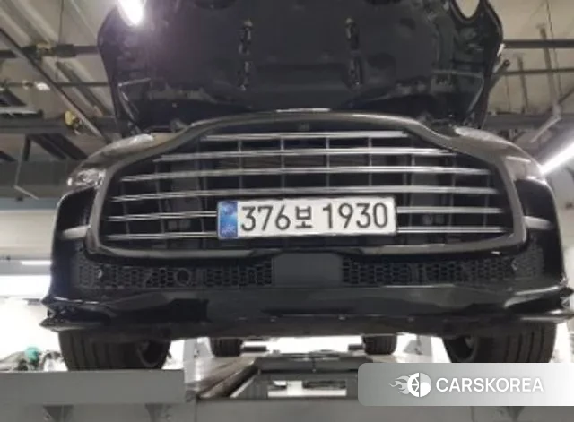 Aston Martin DBX 2023 Зеленый из Кореи