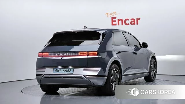 Hyundai Ionic 5 2022 Светло-серебряный цвет из Кореи