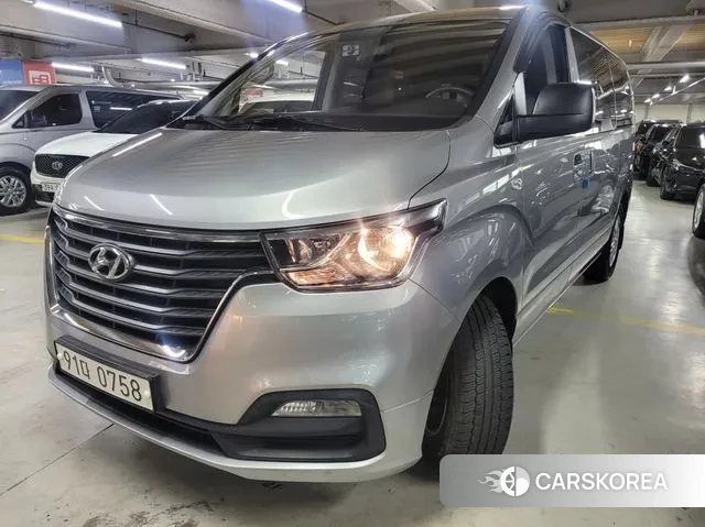 Hyundai The New Grand Starex 2019 Серебристо-серый из Кореи