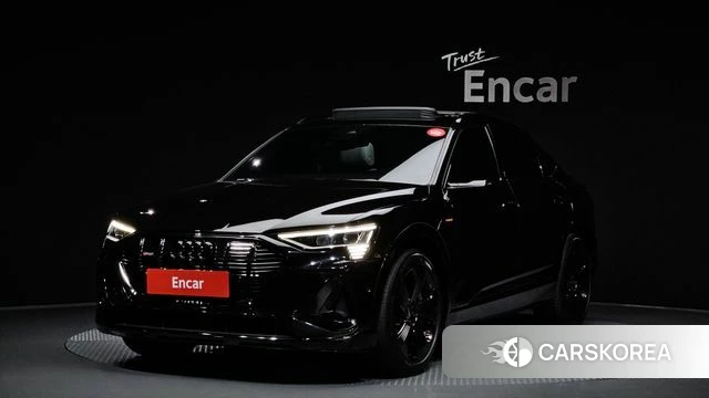 Audi e-Tron 2021 Черный из Кореи