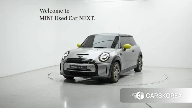 Mini Cooper Electric 2023 Серебряный из Кореи