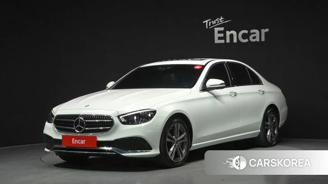 Mercedes-Benz E-Class W213 2022 Белый из Кореи