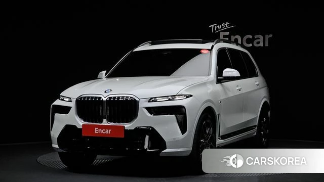 BMW X7 (G07) 2025 Белый из Кореи