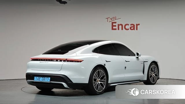 Porsche Taycan 2021 Белый из Кореи