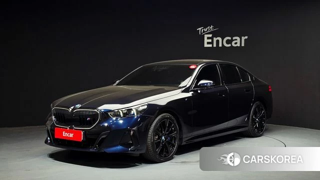 BMW 5 Series (G60) 2025 Черный из Кореи