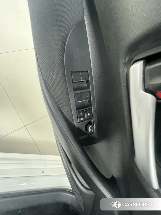 Toyota Lei Ling 2023 Белый из Китая