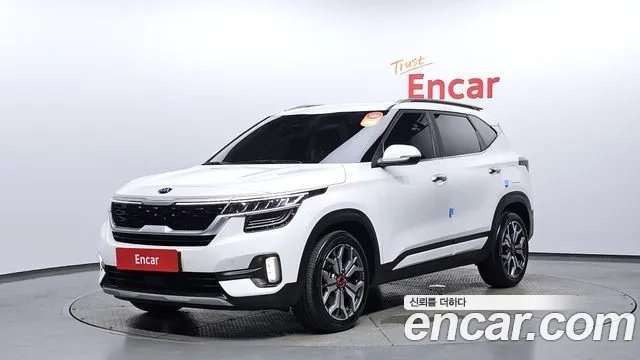 Kia Seltos 2021 Белый из Кореи