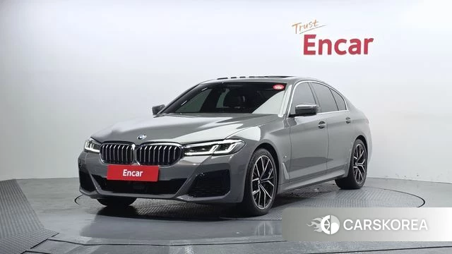 BMW 5 Series (G30) 2022 Серый из Кореи