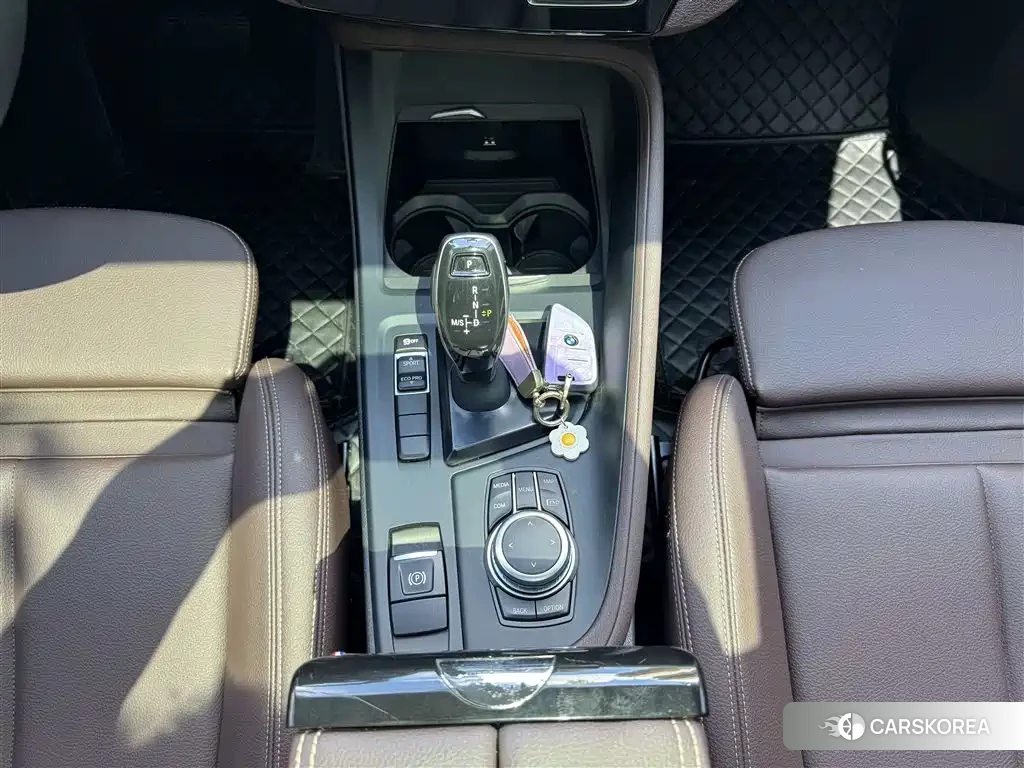 BMW X1 2022 Белый из Китая, фото 2