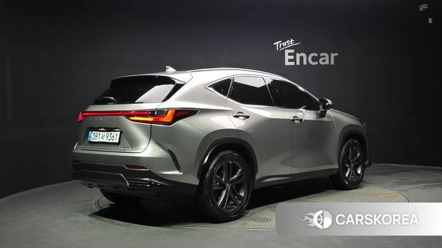 Lexus NX350h Second generation 2025 Песочный из Кореи