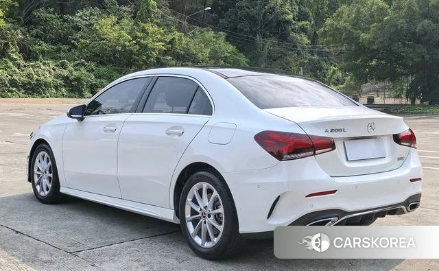 Mercedes-Benz Class A 2022 Белый из Китая