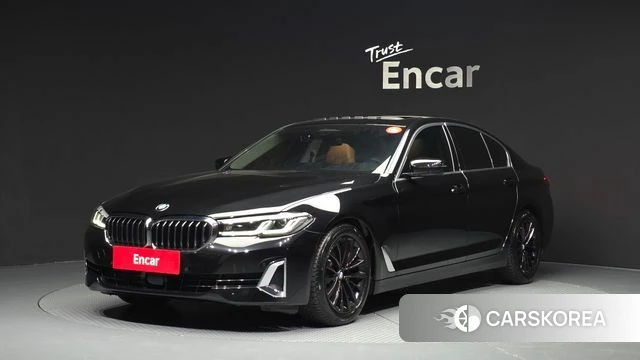 BMW 5 Series (G30) 2022 Черный из Кореи