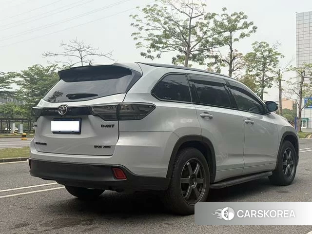 Toyota Highlander 2018 Темно-серый из Китая