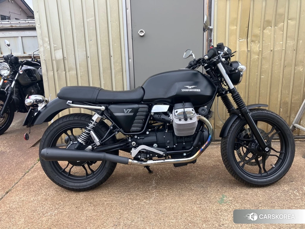 Проданный OTHER MOTO GUZZI V7 STONE 2014 из Японии