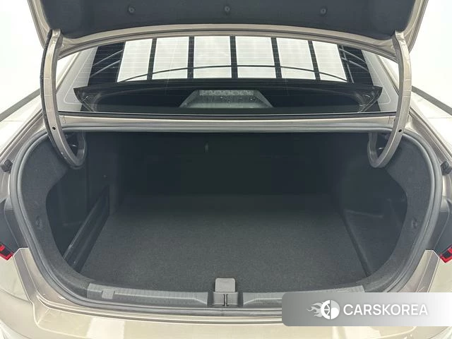 Volkswagen Bora 2022 Желтый из Китая