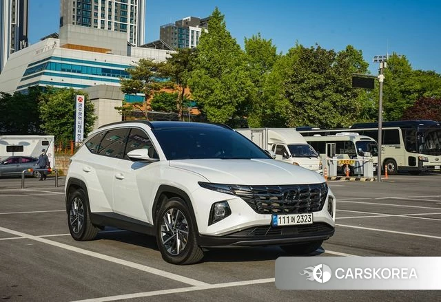 Hyundai Tucson Hybrid (NX4) 2021 Белый из Кореи