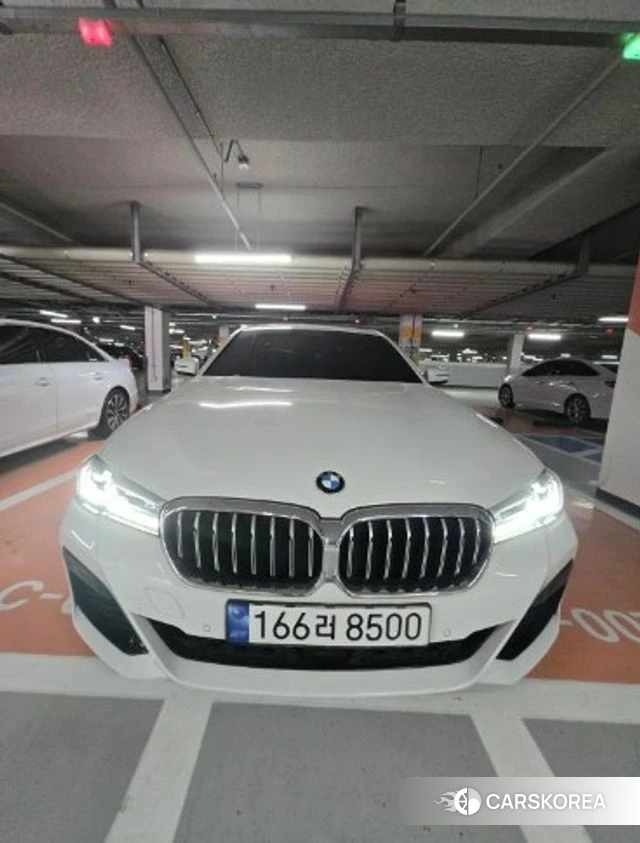BMW 5 Series (G30) 2022 Белый из Кореи