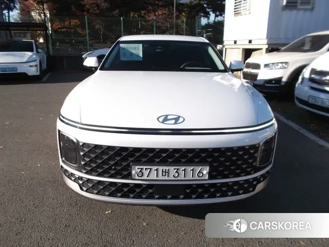 Hyundai Grandeur Hybrid (GN7) 2023 Белый из Кореи