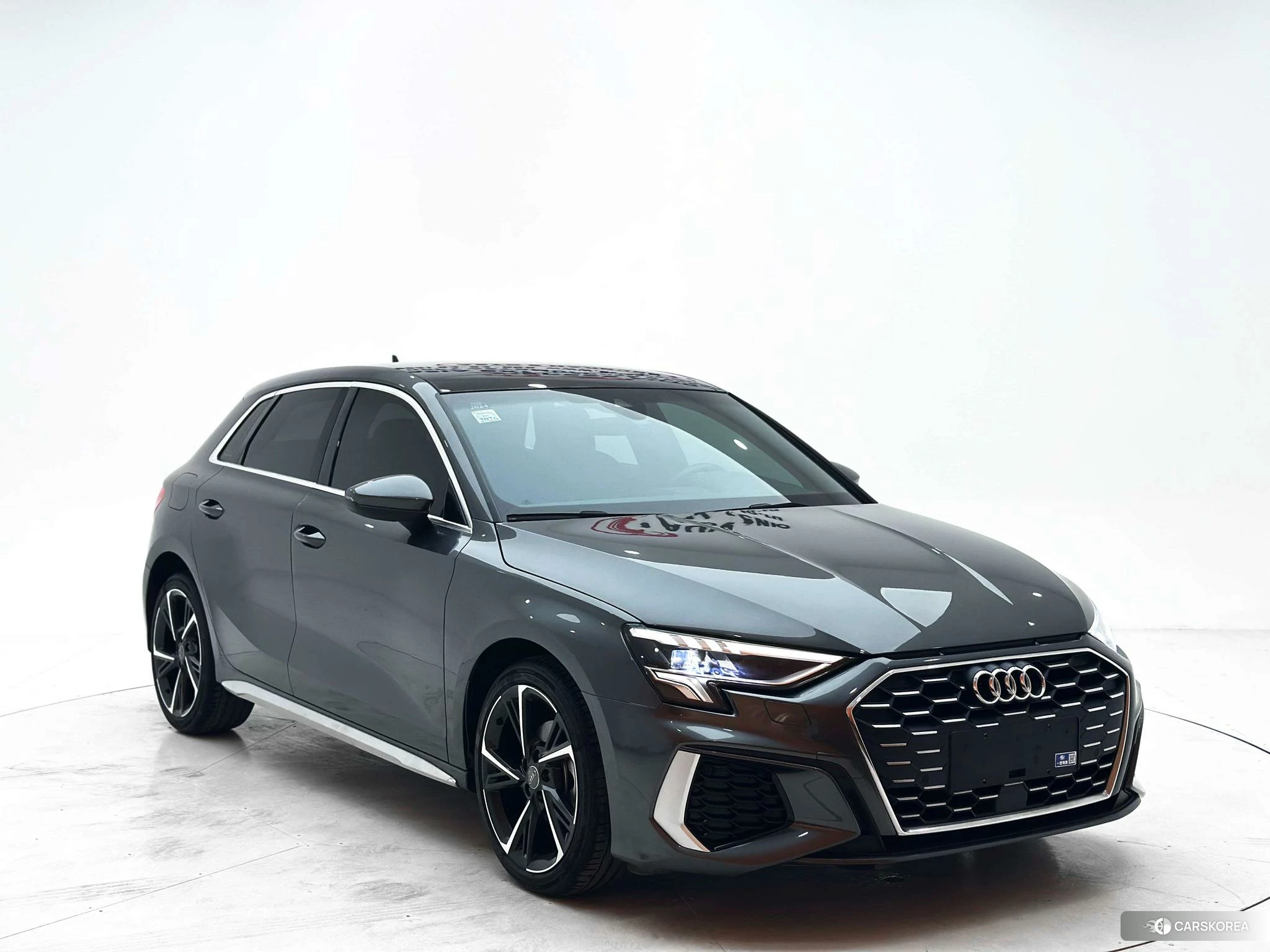 Audi A3 2021 Темно-серый из Китая