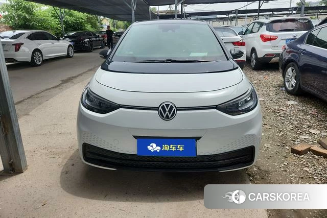 Volkswagen ID.3 2024 Белый из Китая