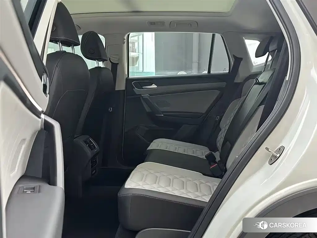 Volkswagen Tanyue 2024 Белый из Китая