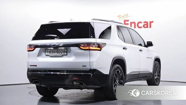 Chevrolet (GM Daewoo) Traverse 2020 Белый из Кореи