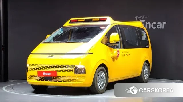 Hyundai Staria 2021 Желтый из Кореи