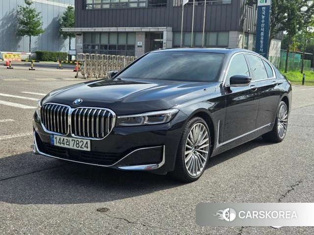 BMW 7 Series (G11) 2022 Черный из Кореи
