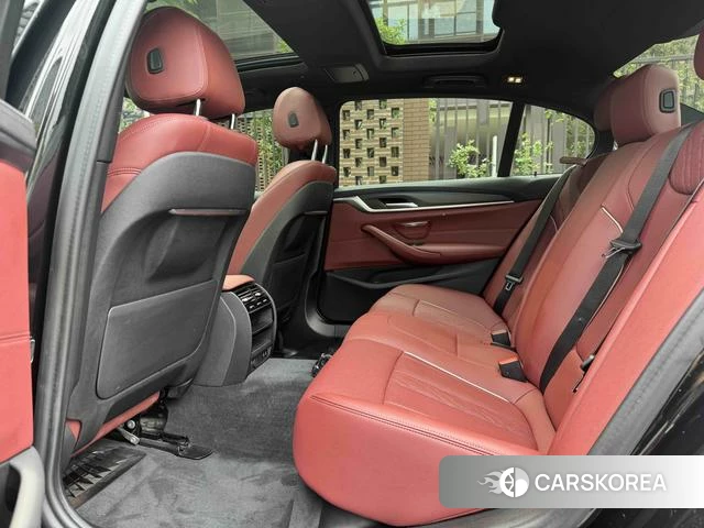 BMW 5 series PHEV 2021 Черный из Китая