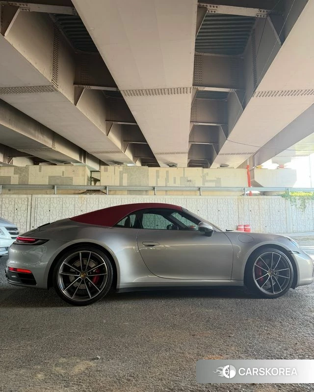 Porsche 911(992) 2020 Серебряный из Кореи