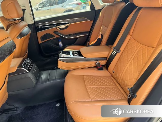 Audi A8 2024 Черный из Китая